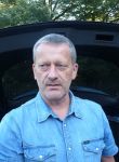 Jan Szczypka i jego rzeźby Jan Szczypka i jego rzeźby